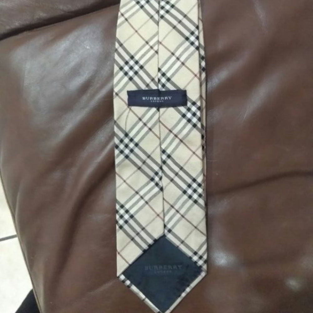 Burberry tie